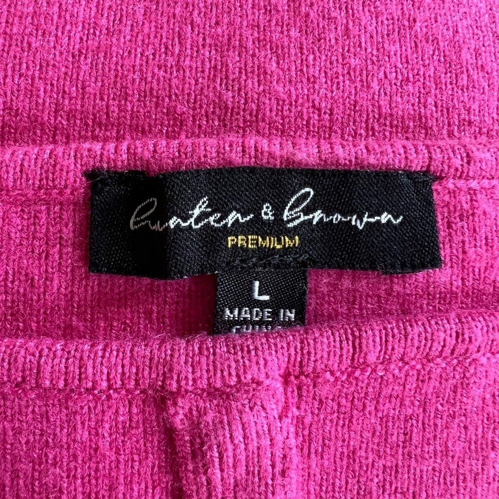 Knit Cropped Tank - Picture 4 of 5